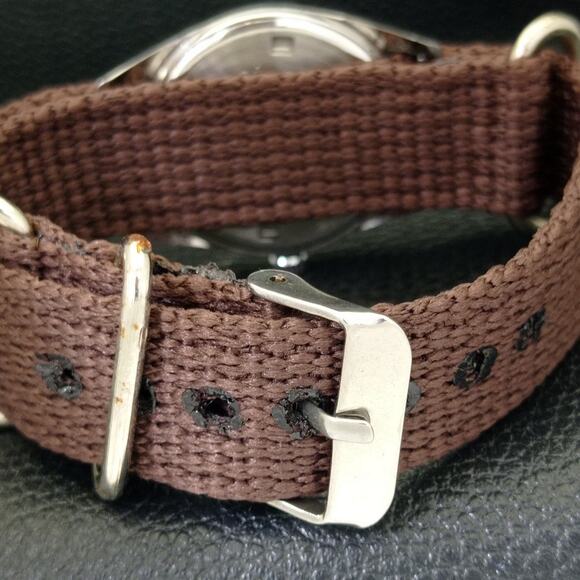 Vintage 1977 Favre Leuba Sea King Manual Mens Silver Watch W/Nato Strap - Picture 2 of 9